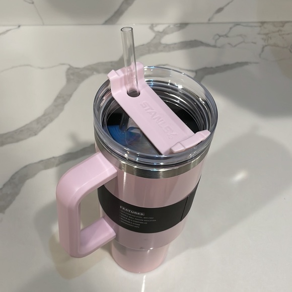 Stanley - PARFAIT PEARLESCENT 40 oz. Adventure Quencher Tumbler (Pink) - NWT! - Picture 4 of 7